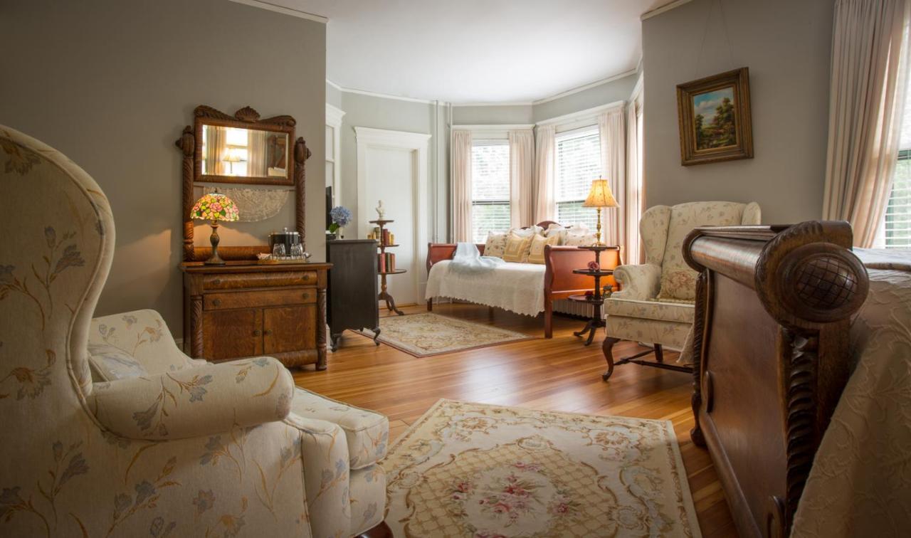 The Lion And The Rose Bed And Breakfast Asheville Zewnętrze zdjęcie