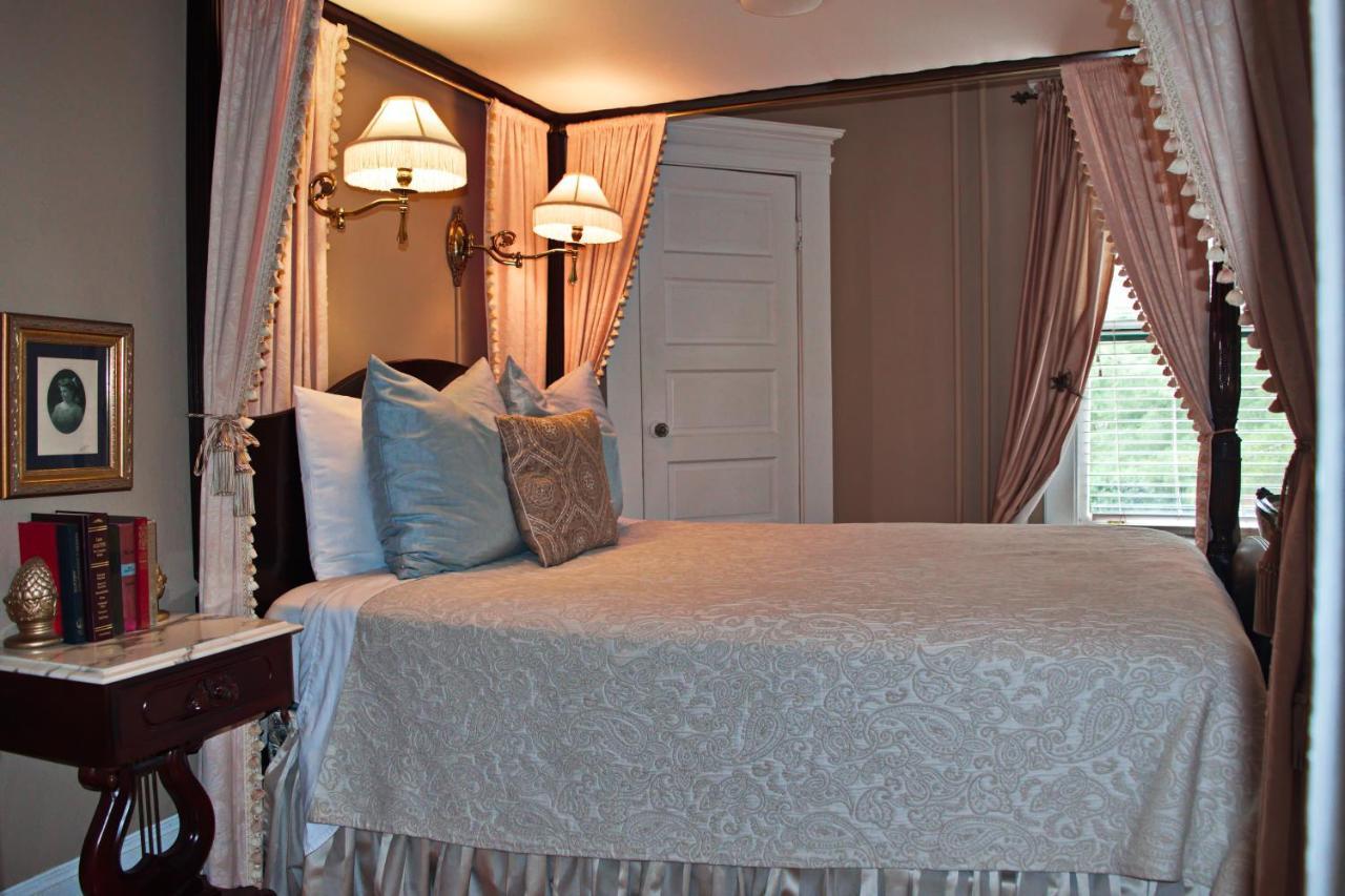 The Lion And The Rose Bed And Breakfast Asheville Zewnętrze zdjęcie